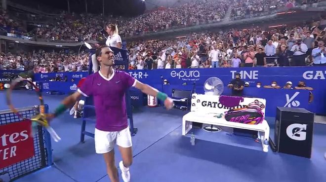 他多次在比 他多次在比