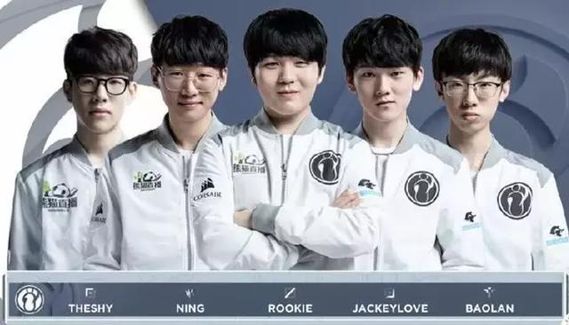 随着卡塔尔 随着卡塔尔